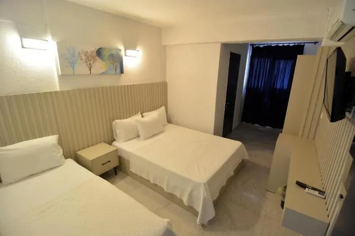 Ados Hotel Çeşme