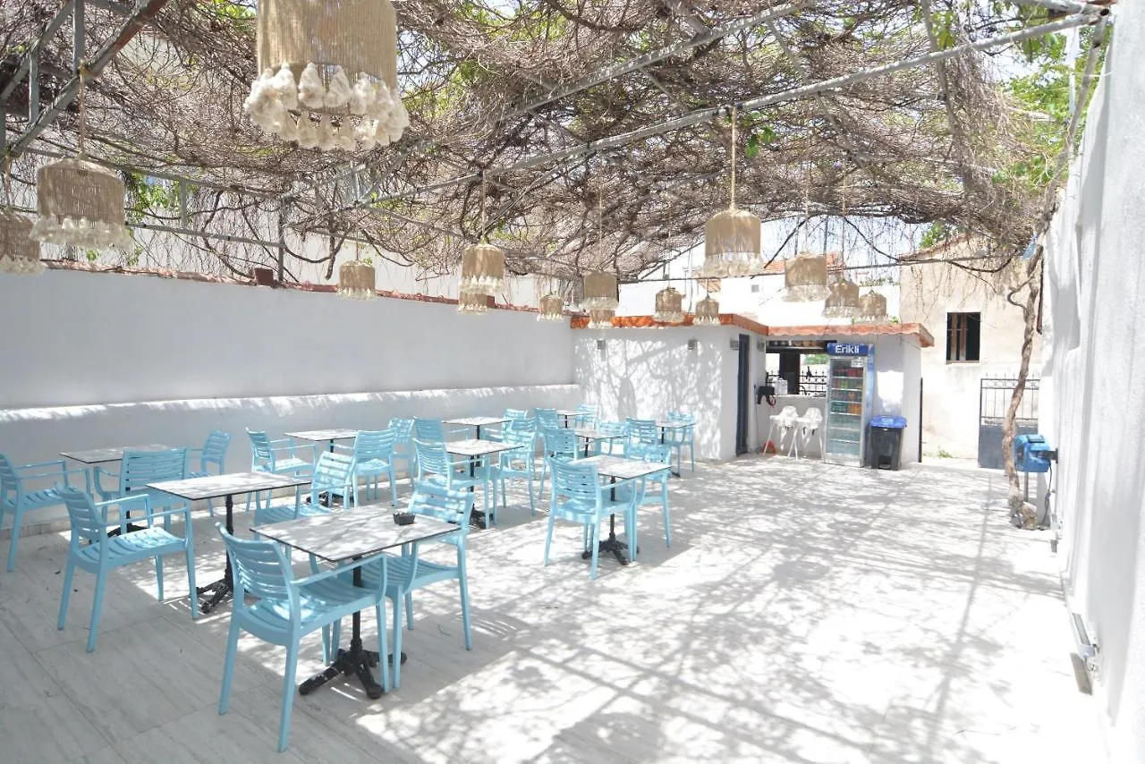 Ados Hotel Cesme
