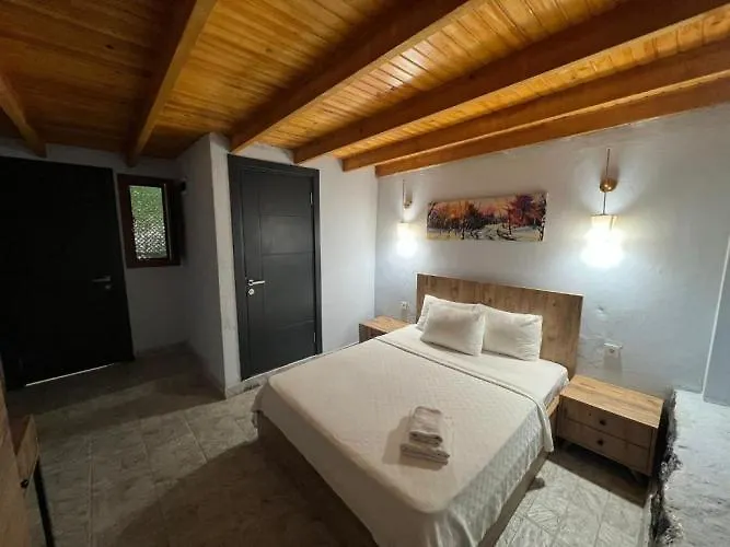 Ados Hotel Кешме Турция